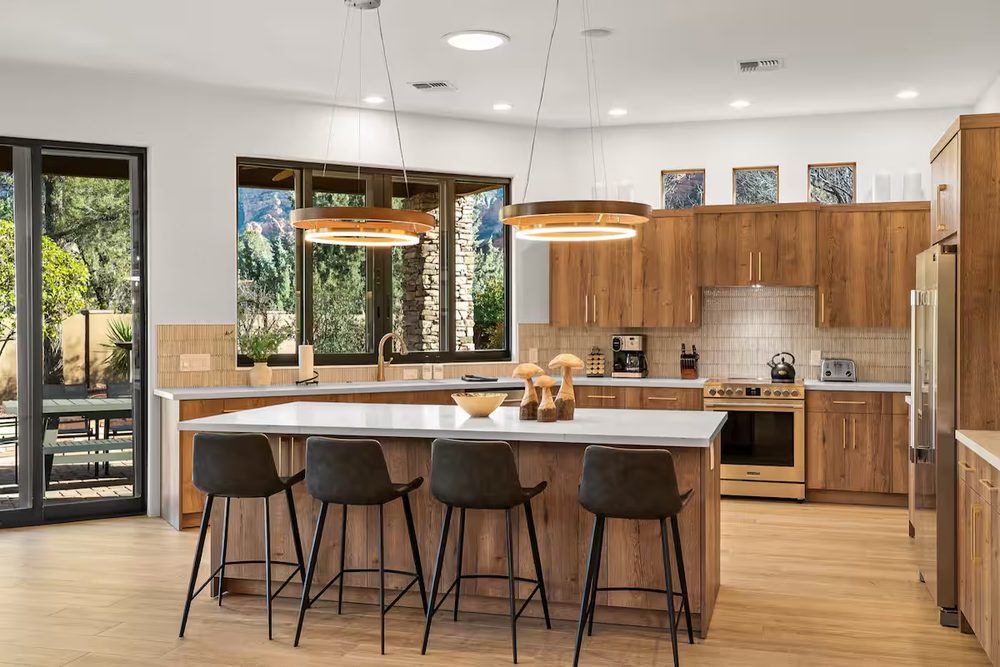 Chef kitchen with quartz island